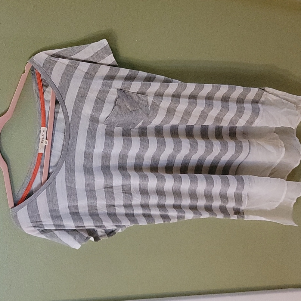 White and gray striped top- XL